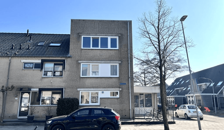 Huis · 132 m² · €2495,-