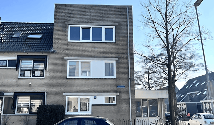 Huis · 132 m² · €2495,-