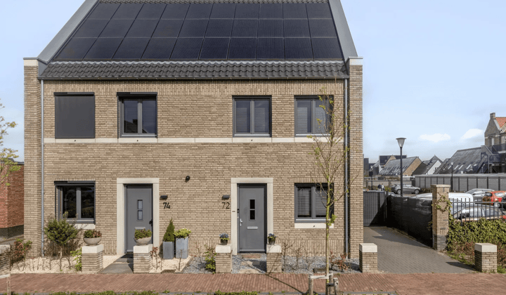 Huis · 120 m² · €2250,-