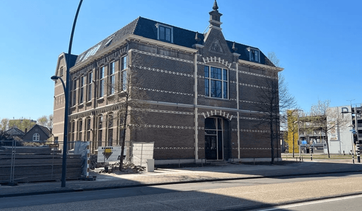 Appartement · 77 m² · €1175,-