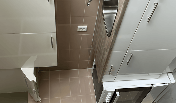 Anti Kraak · 101 m² · €375,-