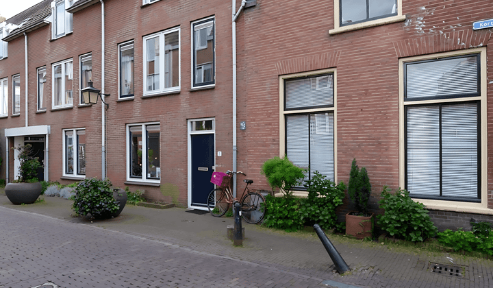 Zelfstandig appartement met 1 slaapkamer en geluidsdichte kelder voor muziekstudenten