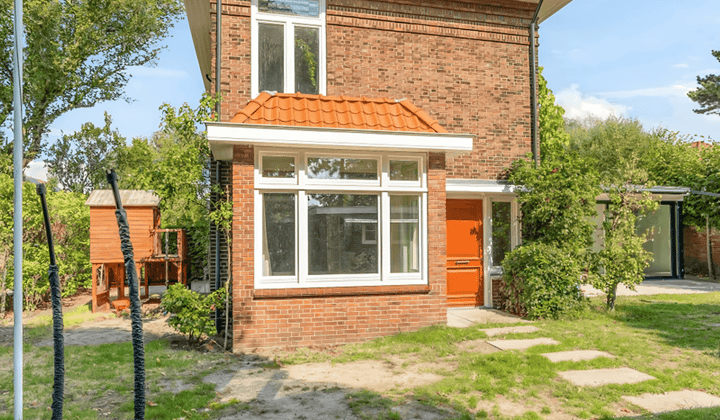Huis · 230 m² · €4950,-