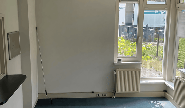 Kantoor · 15 m² · €310,-