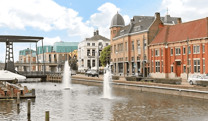Appartement · 88 m² · €1795,-