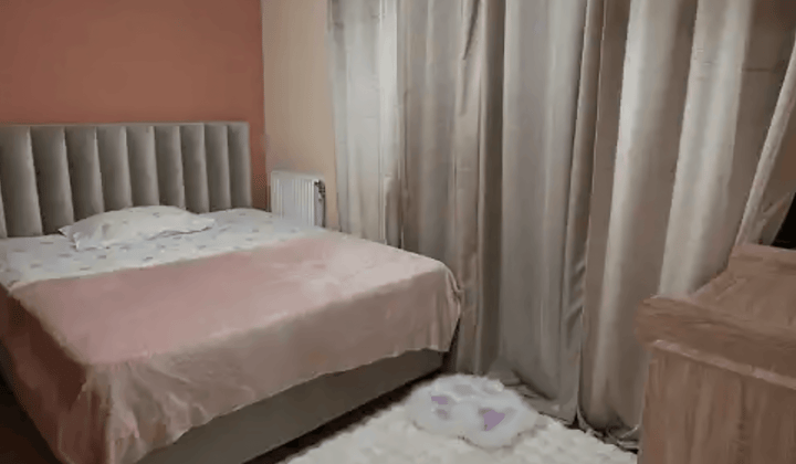 Kamer · 70 m² · €1250,-