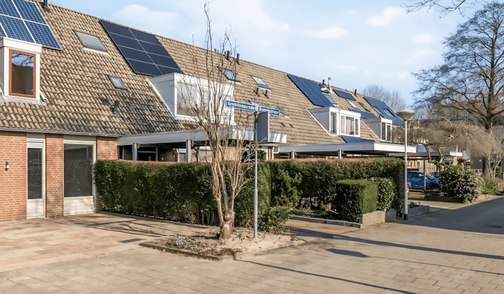 Huis · 108 m² · €2595,-