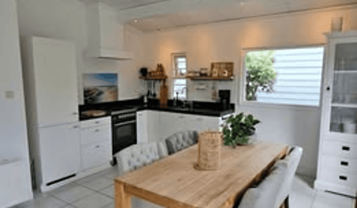 Kamer · €1300,-