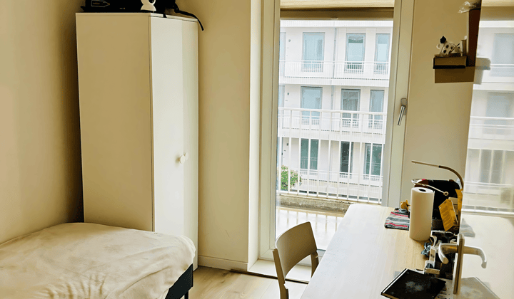 Kamer · 20 m² · €1200,-