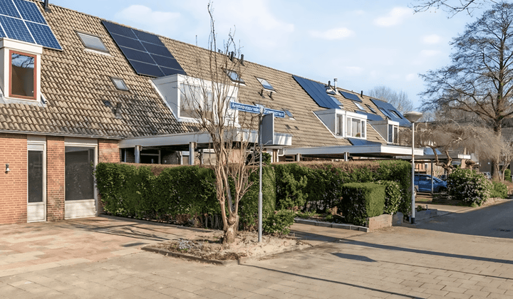 Huis · 108 m² · €2595,-