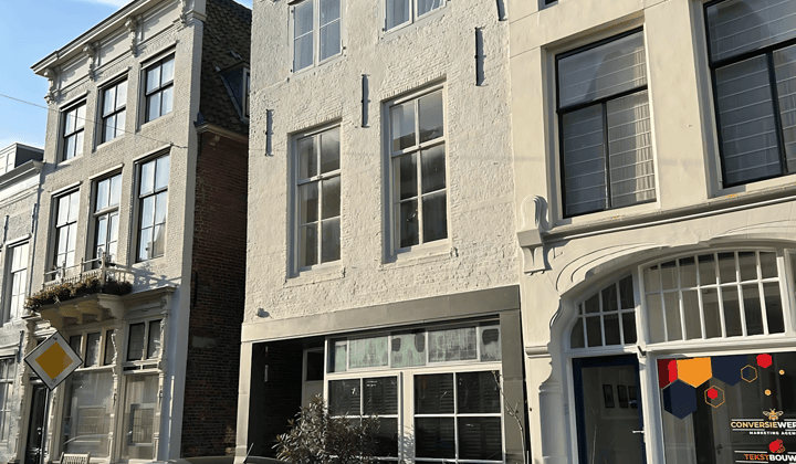 Kamer · 97 m² · €1600,-