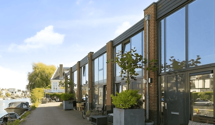 Huis · 67 m² · €2300,-
