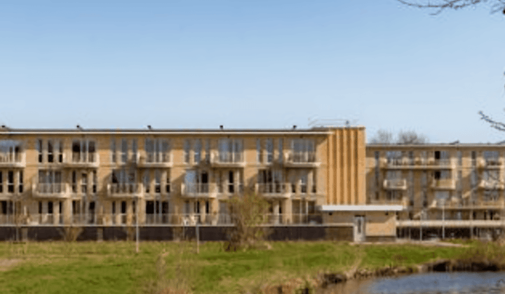 Appartement · 85 m² · €1696,-