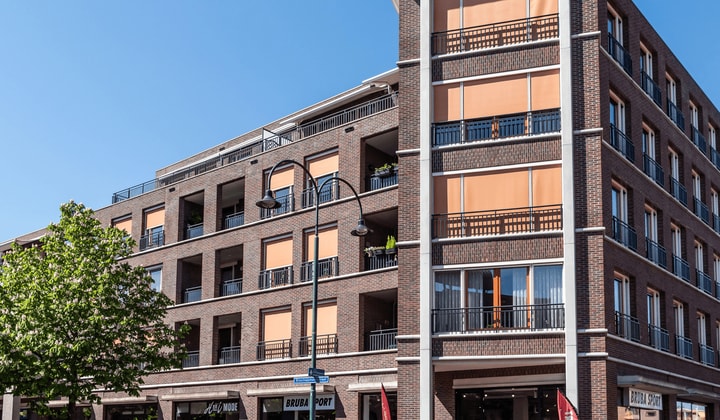 Appartement · 146 m² · €2350,-