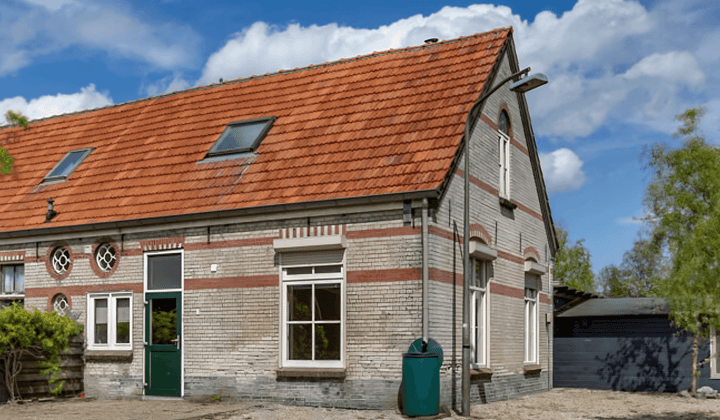 Huis · 116 m² · €800,-