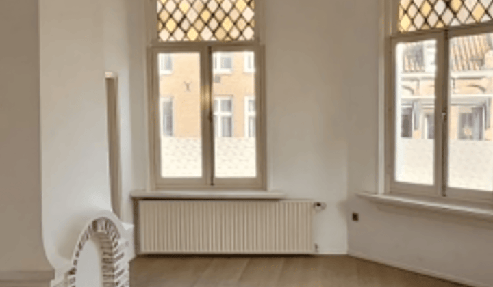 Studio · 35 m² · €700,-
