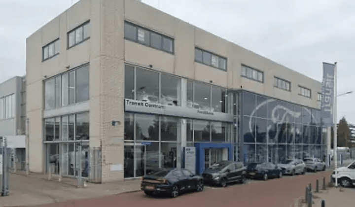 Kantoor · 570 m² · €4250,-