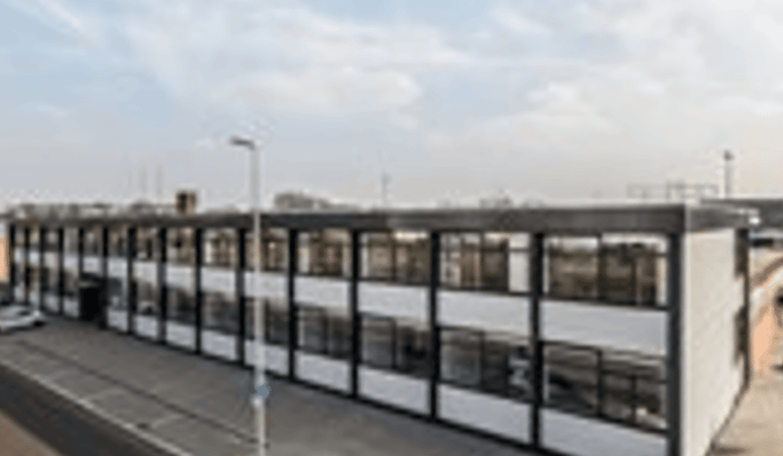 Kantoorruimte met parkeergelegenheid