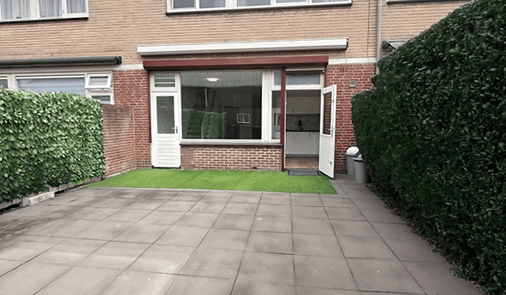 Huis · 110 m² · €2050,-