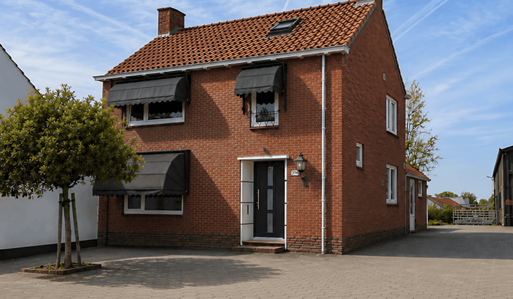 Huis · 114 m² · €2000,-