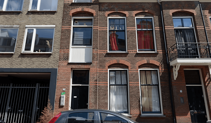 Studentenkamer met balkon en tuin, inclusief wasmachine