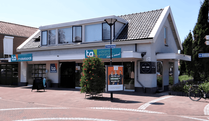 Kamer · 120 m² · €507,-