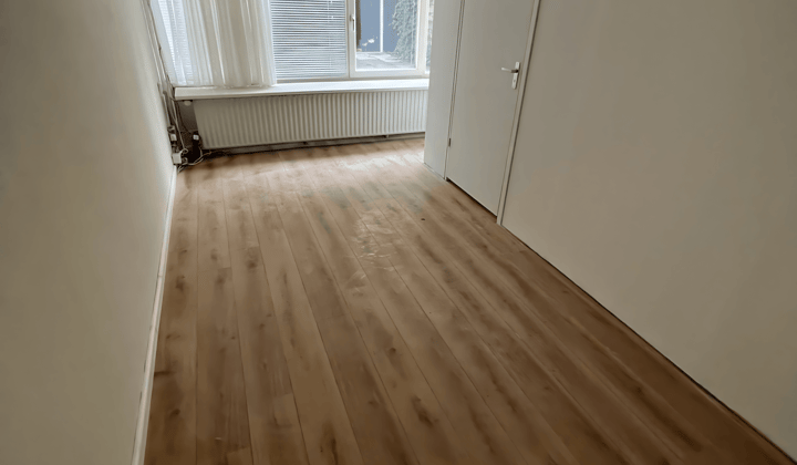 Kamer · 8 m² · €448,-