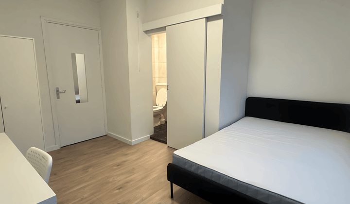 Kamer · 15 m² · €478,-
