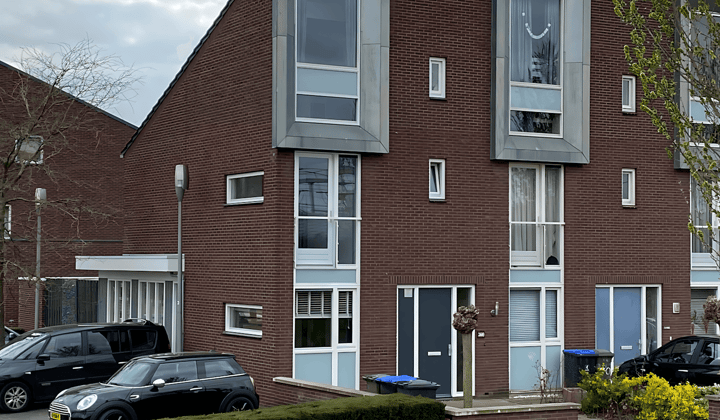 Huis · 120 m² · €2250,-