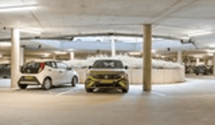 Parkeerplaats · 135 m² · €199,-