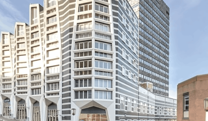 Gemeubileerd appartement met tuin en parkeerplaats