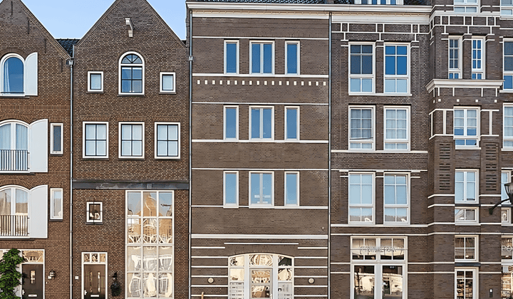 Appartement · 112 m² · €1205,-