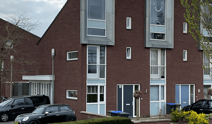 Huis · 120 m² · €2250,-