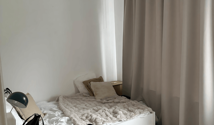 Kamer · 14 m² · €425,-
