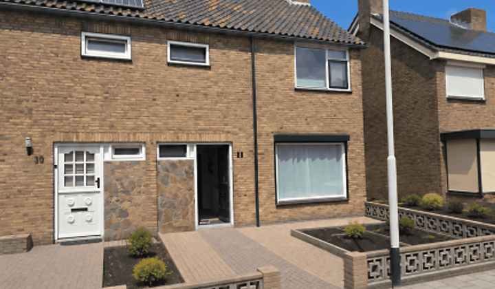 Huis · 127 m² · €2150,-