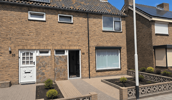 Huis · 127 m² · €2150,-