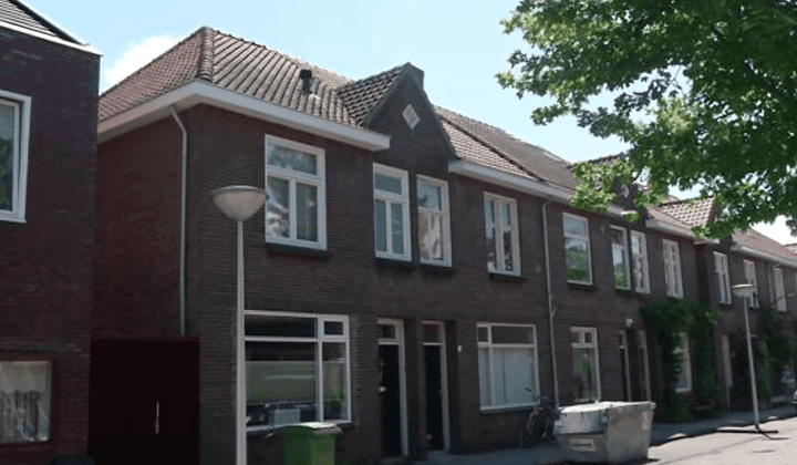 Huis · 110 m² · €1900,-
