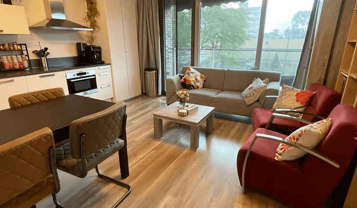 Appartement · 44 m² · €1100,-