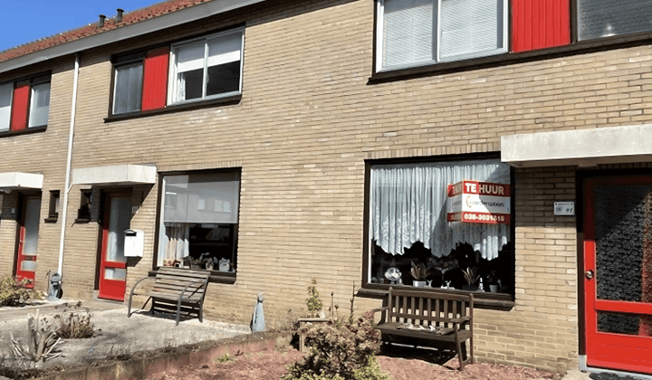 Huis · 90 m² · €1242,-