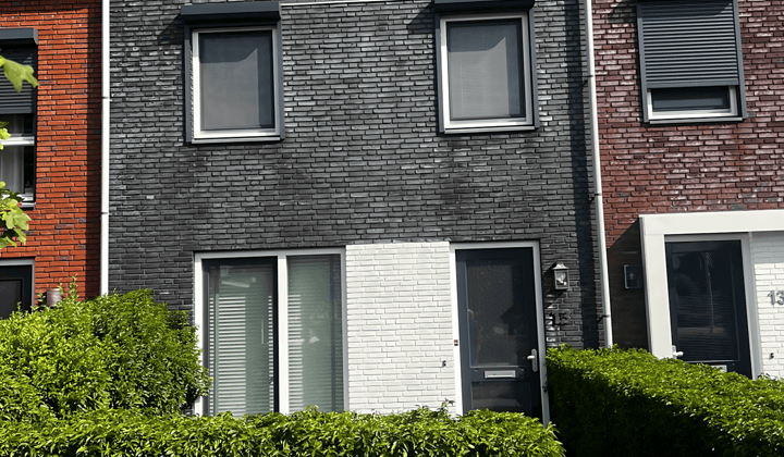 Huis · 128 m² · €1800,-