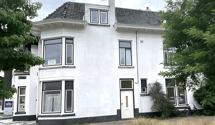 Huis · 120 m² · €3100,-