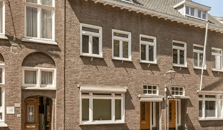Huis · 158 m² · €1350,-