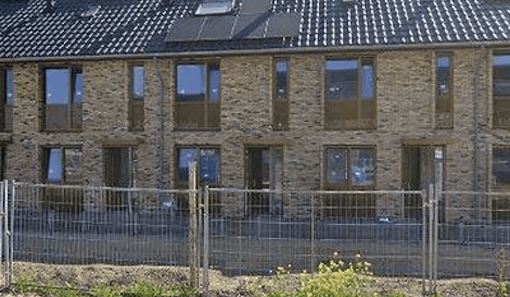 Huis · 122 m² · €2275,-