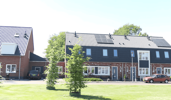 Huis · 100 m² · €1550,-