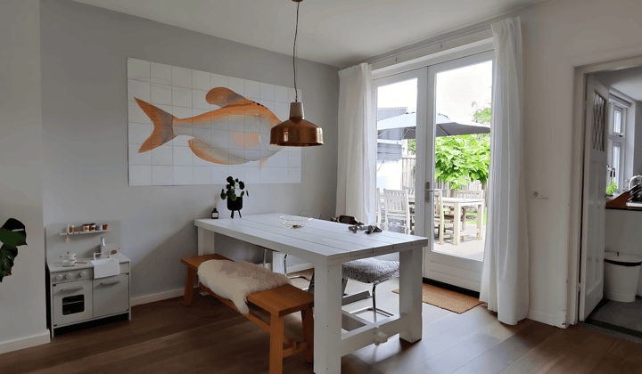 Huis · 183 m² · €2100,-