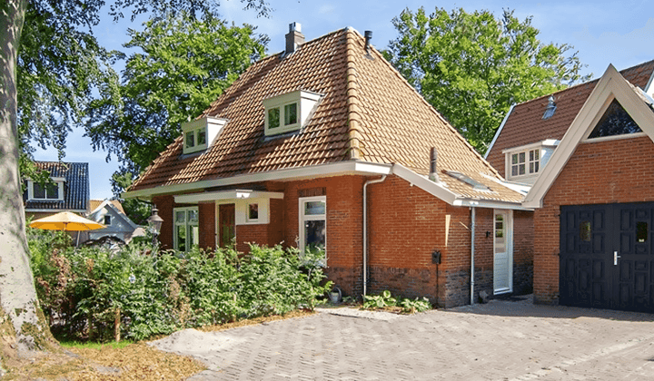 Huis · 103 m² · €2750,-