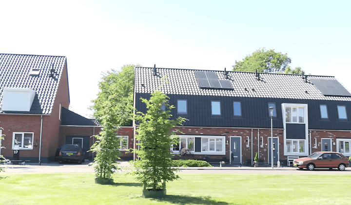 Huis · 100 m² · €1550,-