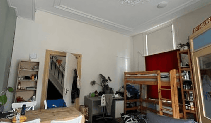Kamer · 25 m² · €380,-