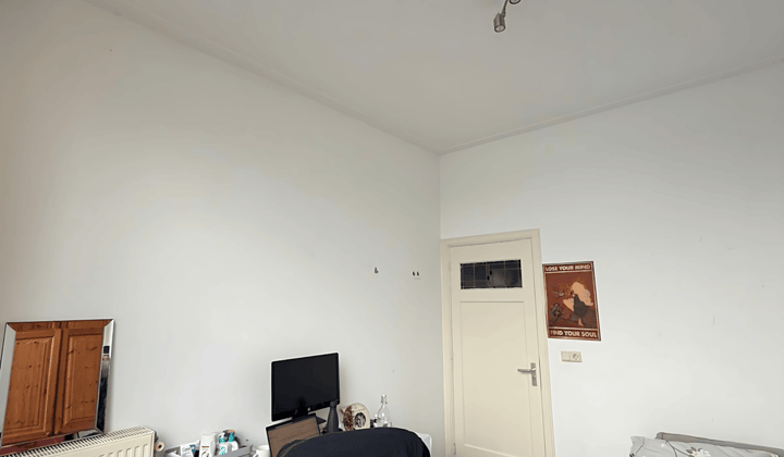 Kamer · 16 m² · €800,-