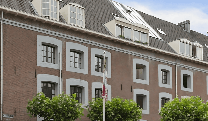 Appartement · 133 m² · €3500,-